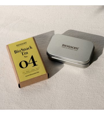 Biossom Snack Tin – closed engraved reusable tin with Biossom logo